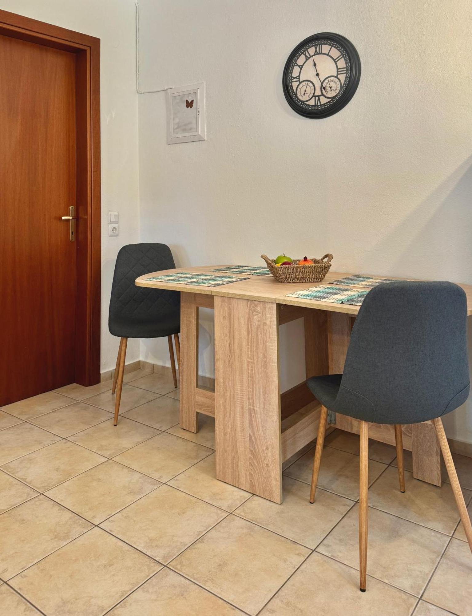 Agis Apartment Kavala Exterior photo