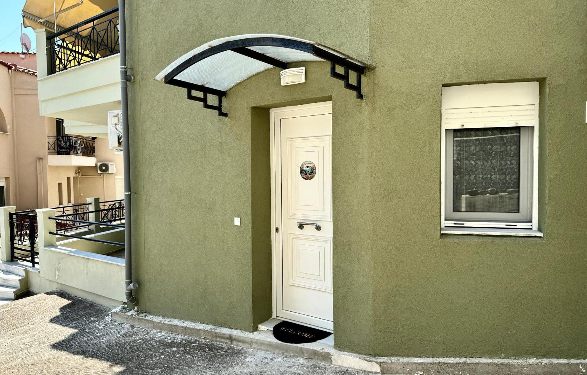 Agis Apartment Kavala Exterior photo